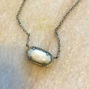 Elisa Pendant Necklace in Silver - Kendra Scott